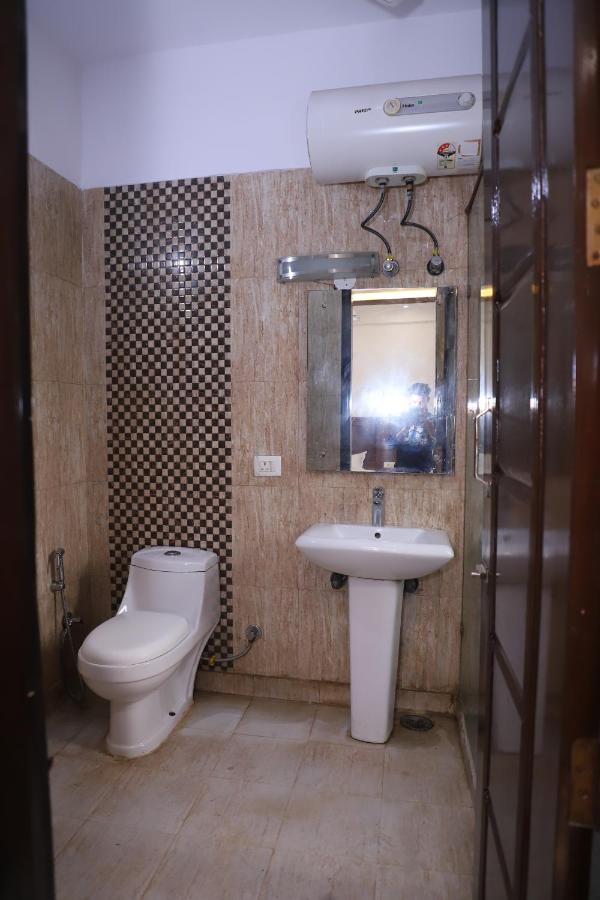 Lyf Corporate Suites - Noida Sector 19 Exterior photo